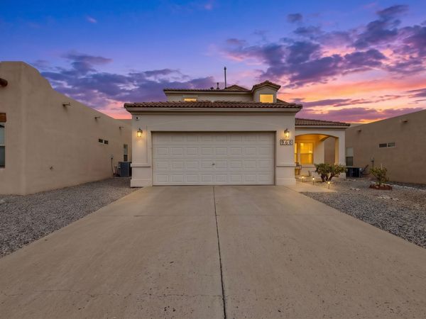 960 Villarrica Street , Albuquerque, NM 87120