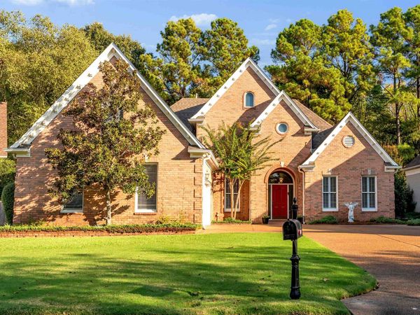 8400 WOOD MANOR CV, Cordova, TN 38016