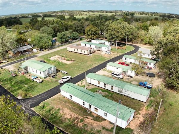 440, 470, 484 N Larmon , Colcord, OK 74338