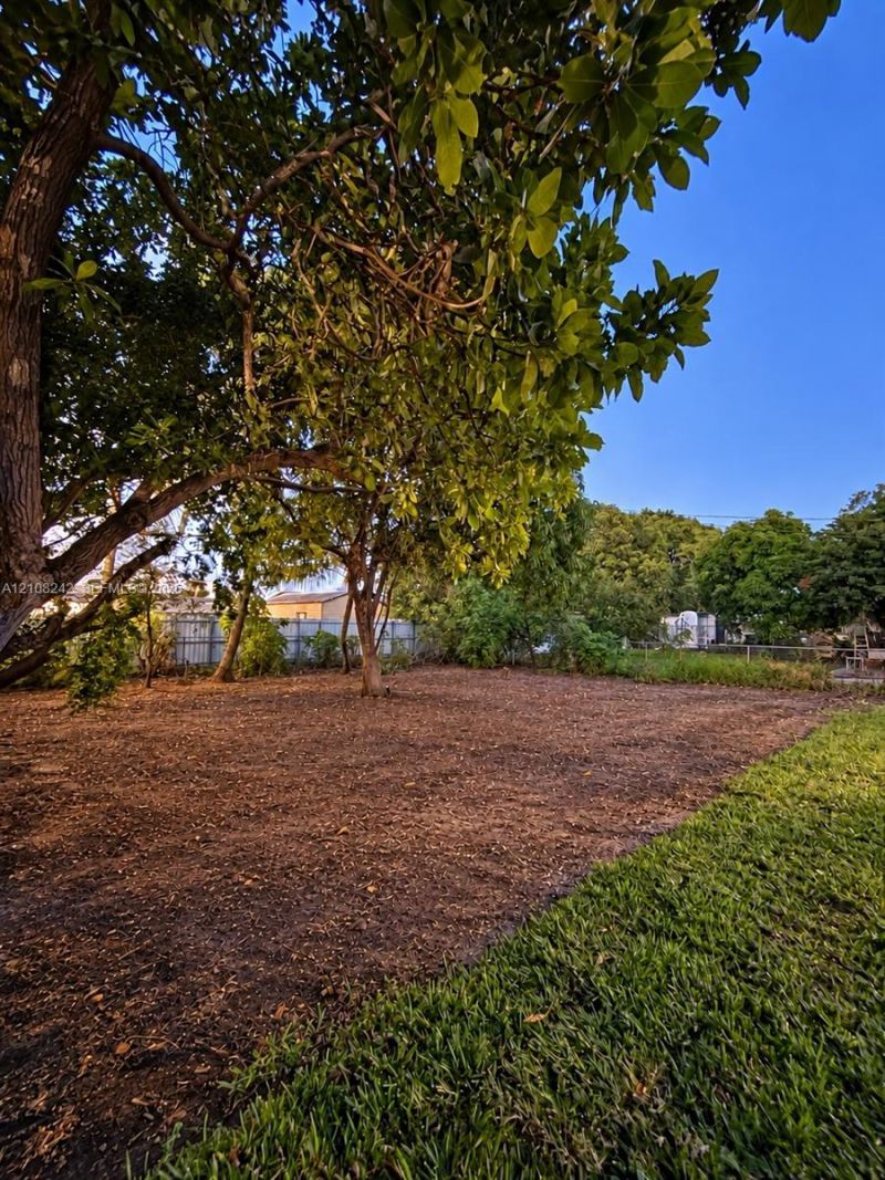 61 E 39th St , Hialeah, FL 33013 Photo