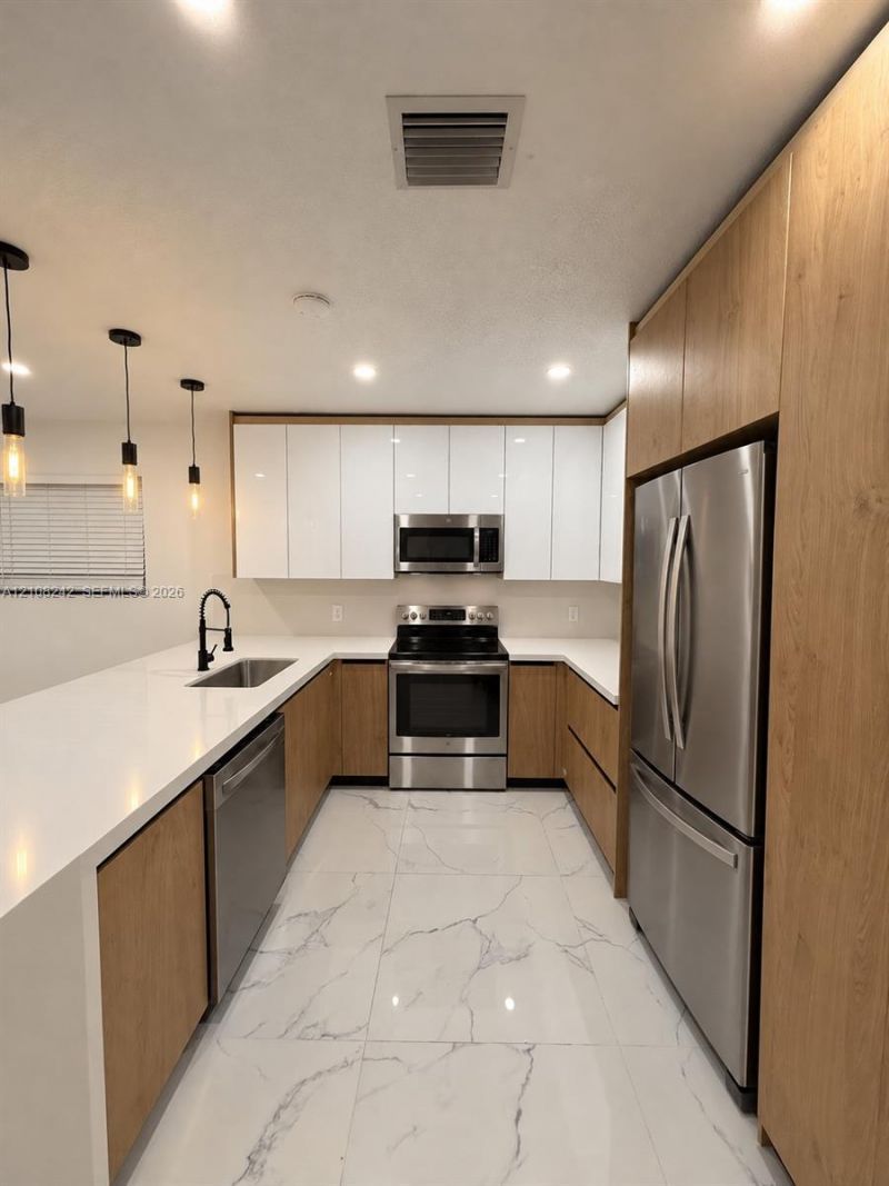 61 E 39th St , Hialeah, FL 33013 Photo