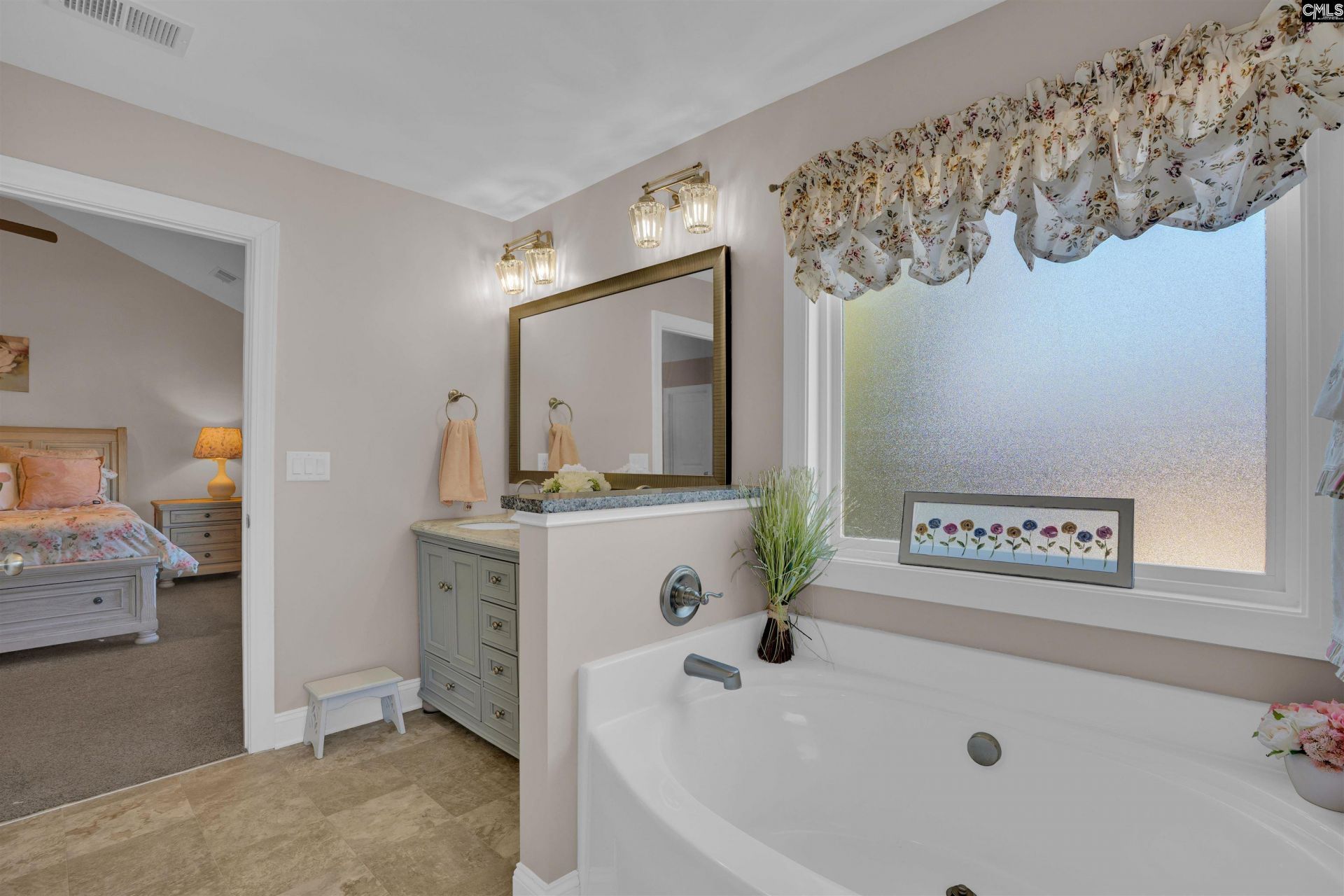 29 Furlong Downs Street  Photo 21