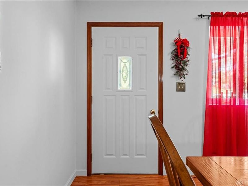 473 E Lomar Avenue, Carlisle, OH 45005 Photo 4