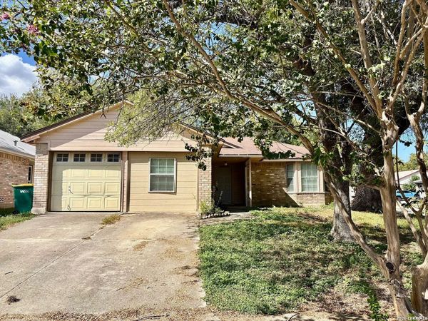 8131 Forest Dawn, Live Oak, TX 78233