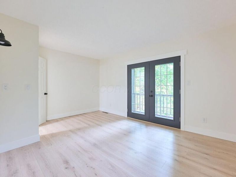 2806 Stonehenge Drive, Columbus, OH 43224 Photo 13