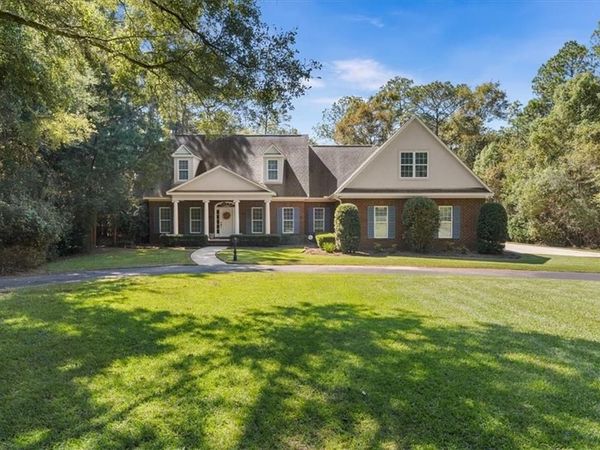 3770 Lakefront Drive, Mobile, AL 36695