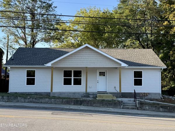 252 Fourth St, Crossville, TN 38555