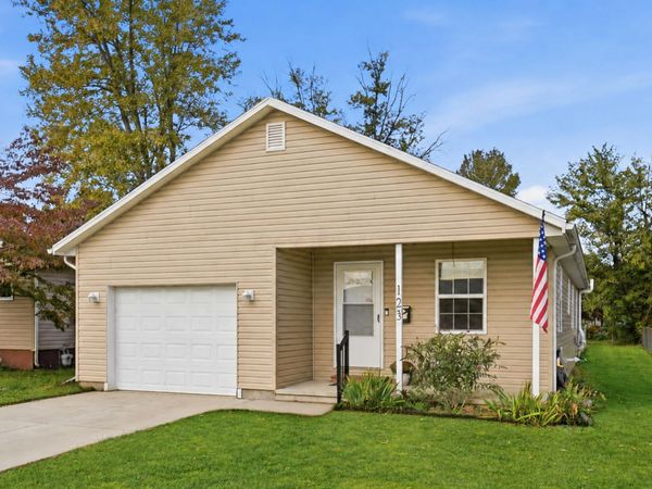 123 S 31st Street, Newark, OH 43055