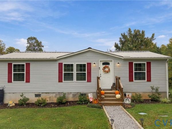 698 Burkeville Road , Victoria, VA 23974