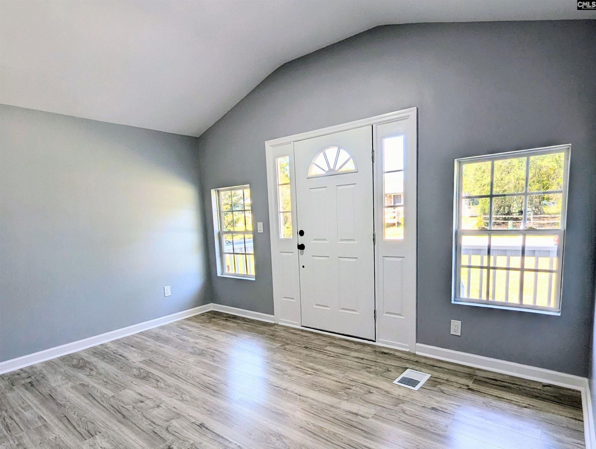 1019 Dawson Drive  Photo 4