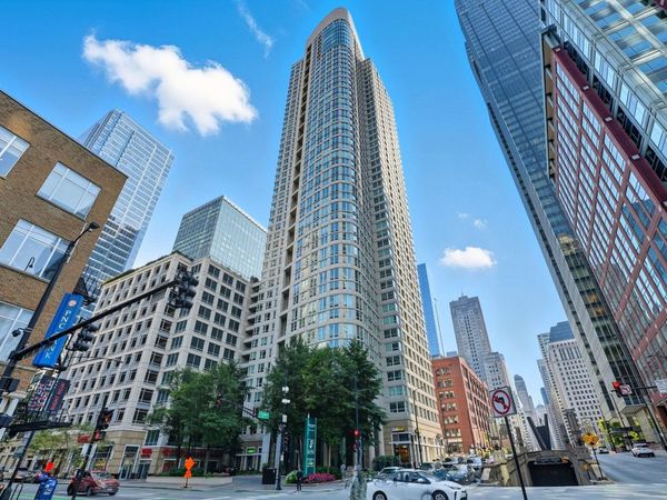 345 N La Salle Drive , Unit 3002, Chicago, IL 60654