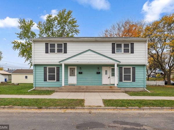 985 Cypress Street, Saint Paul, MN 55106