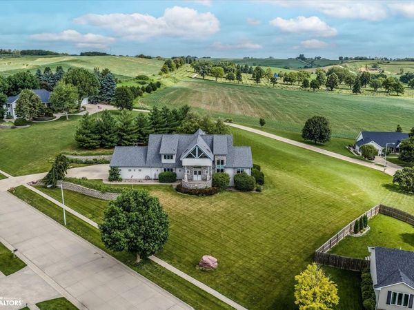 211 Fischer Drive, Woodbine, IA 51579