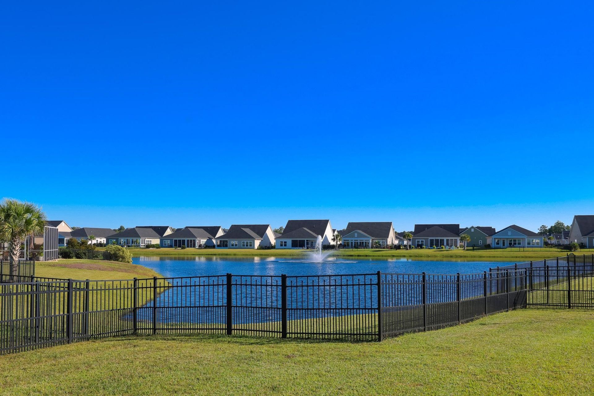 1076 Caprisia Loop Photo 44