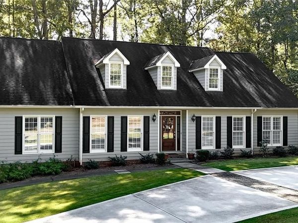 55 Timberlake Cove NE, Cartersville, GA 30121
