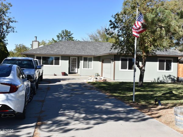 1366 Judy Street, Minden, NV 89423