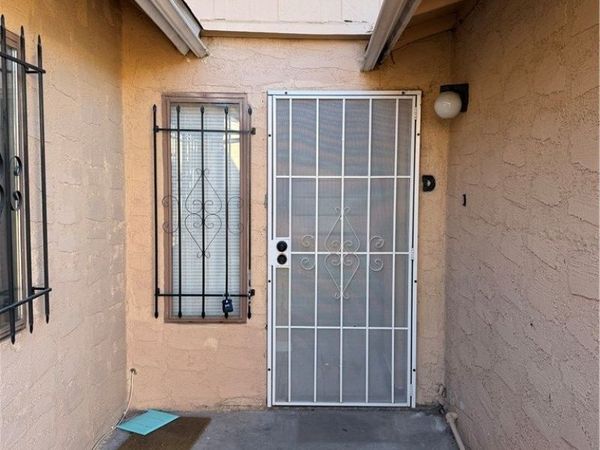 5135 Gray Lane , Unit D, Las Vegas, NV 89119