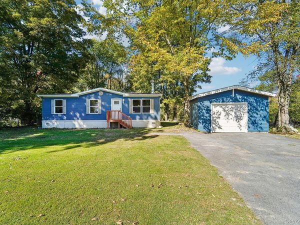 5 Sayer Lane, Middletown, NY 10940