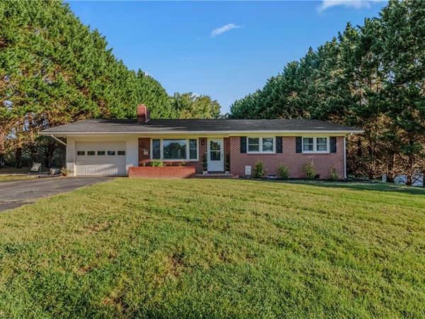 134 Old Childress Avenue , Mount Airy, NC 27030