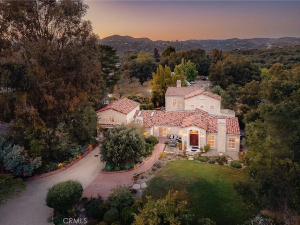 21149 Entrada Road, Topanga, CA 90290