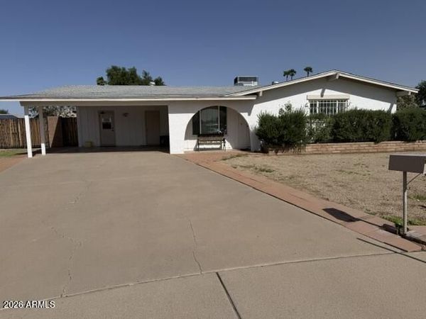 4336 W LUPINE Avenue, Glendale, AZ 85304