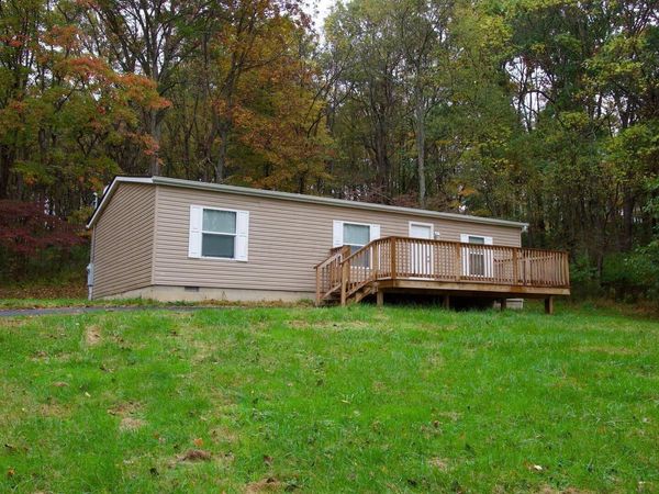 17557 Mckee Hill Road , Frazeysburg, OH 43822