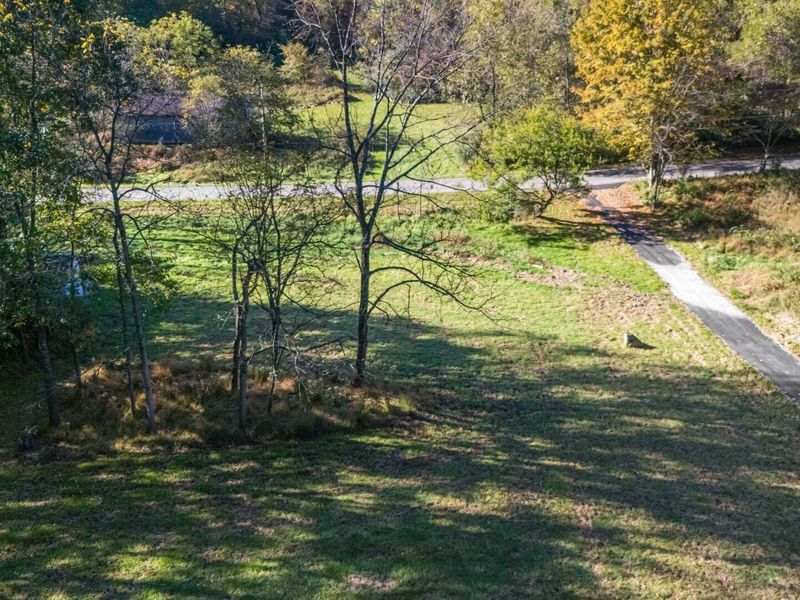17557 Mckee Hill Road, Frazeysburg, OH 43822 Photo 2