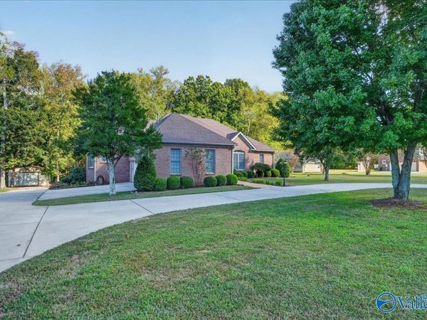 217 Nina Pearl Drive, Huntsville, AL 35811