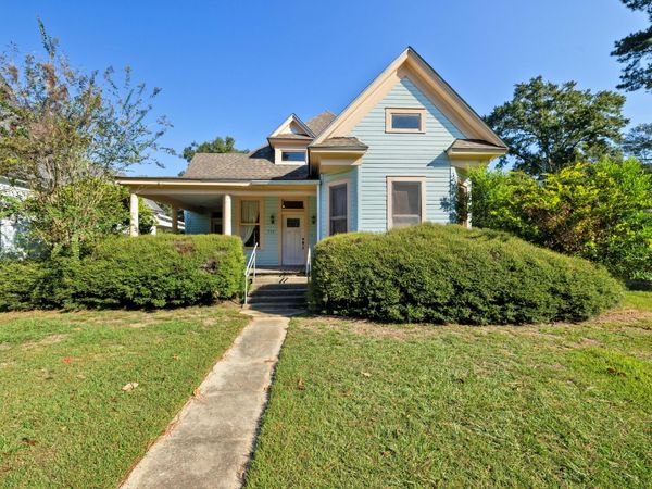 713 Church St., Columbia, MS 39429