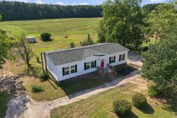 1705 Highway 792 photo 4