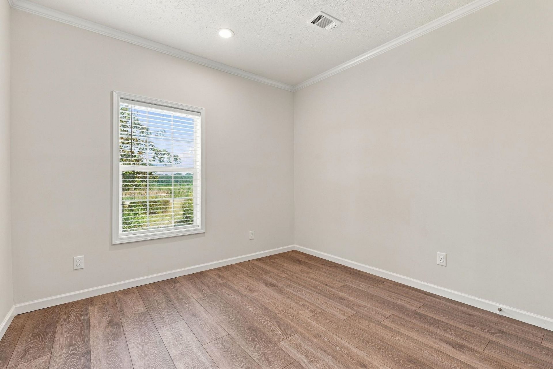 1705 Highway 792 Photo 25