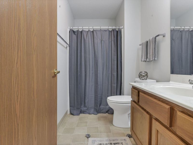1257 Hillview Circle W, Newark, OH 43055 Photo 23