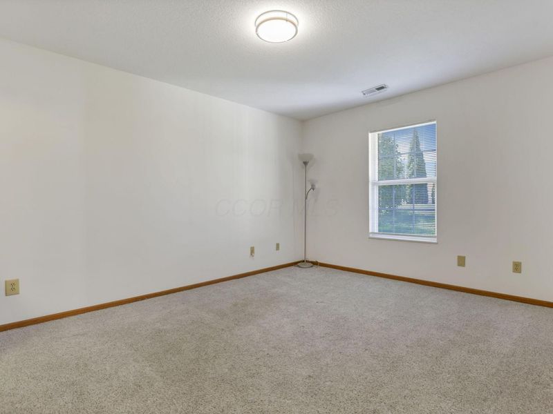 1257 Hillview Circle W, Newark, OH 43055 Photo 27