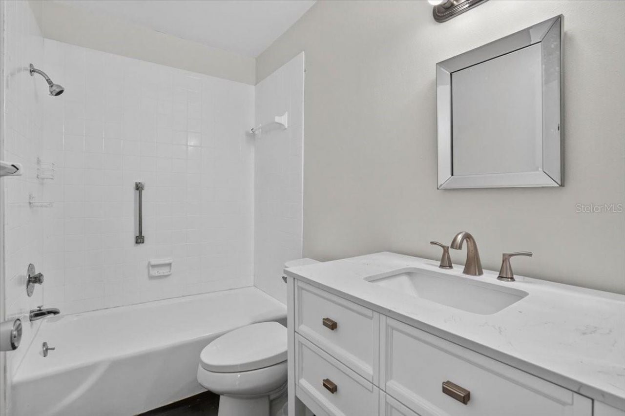 1340 Grand Boulevard, Unit 205, Sarasota, FL 34232 Photo