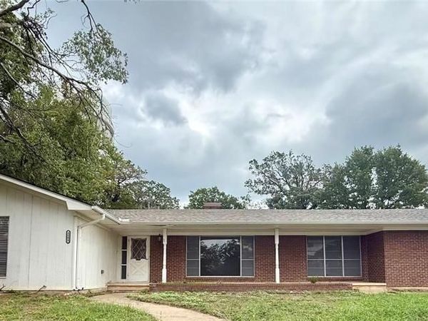 1500 S Houston, Denison, TX 75020