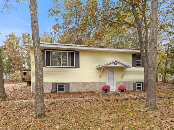24 Country Lane, Wisconsin Dells, WI 53965