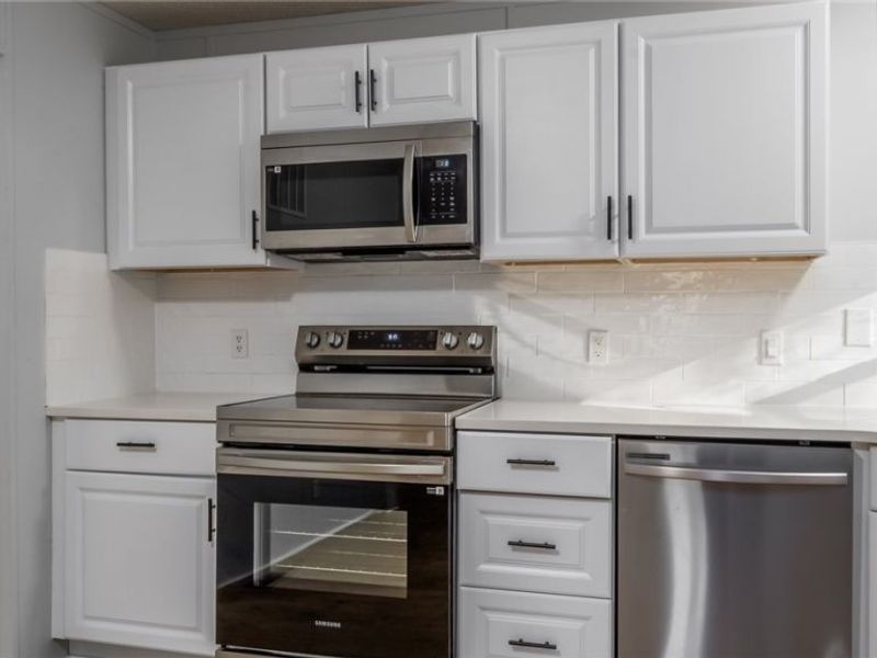 17557 Mckee Hill Road, Frazeysburg, OH 43822 Photo 10