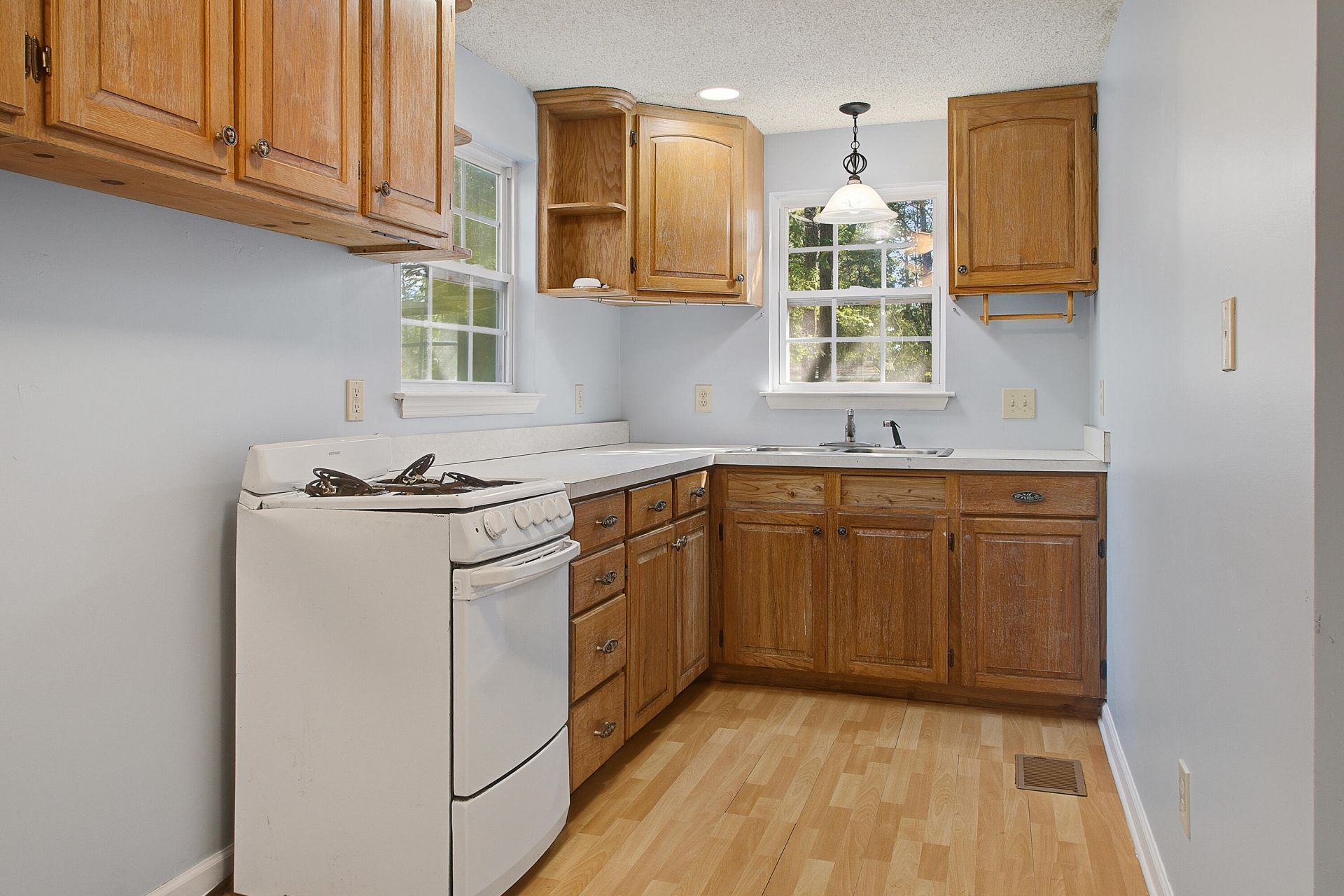 147 Lafayette Lane Photo 10