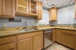 147 Lafayette Lane photo 4