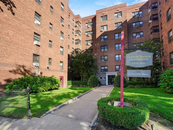 2 Fisher Drive, Unit 208, Mount Vernon, NY 10552
