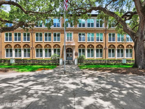 2525 COLLEGE Street, Unit 1305, Jacksonville, FL 32204