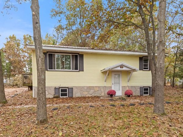 24 Country Lane, Wisconsin Dells, WI 53965