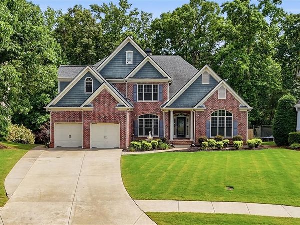 715 Crescent Circle, Canton, GA 30115
