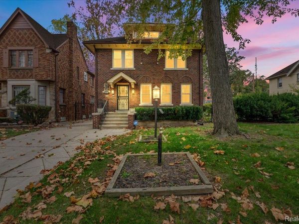 4221 Fullerton Street , Detroit, Mi 48238