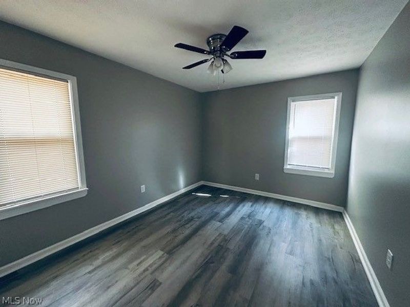 15707 Cloverside Avenue, Cleveland, OH 44128 Photo 9