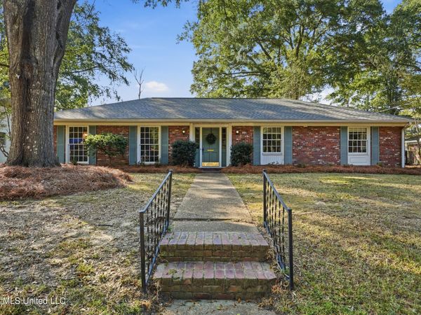5359 Reddoch Drive, Jackson, MS 39211