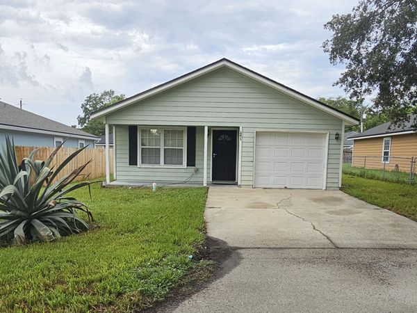 9230 8TH Avenue, Jacksonville, FL 32208
