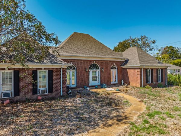 91 Simmons Street, Water Valley, MS 38965