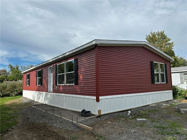 224 Tipperary Drive , Utica, NY 13501