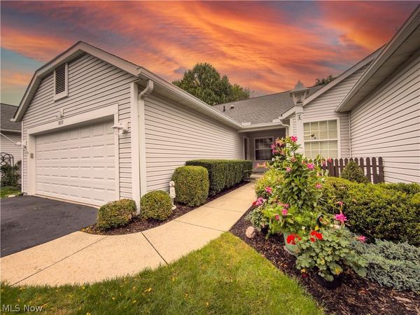 3852 Woodbury Oval, Unit 89, Stow, OH 44224